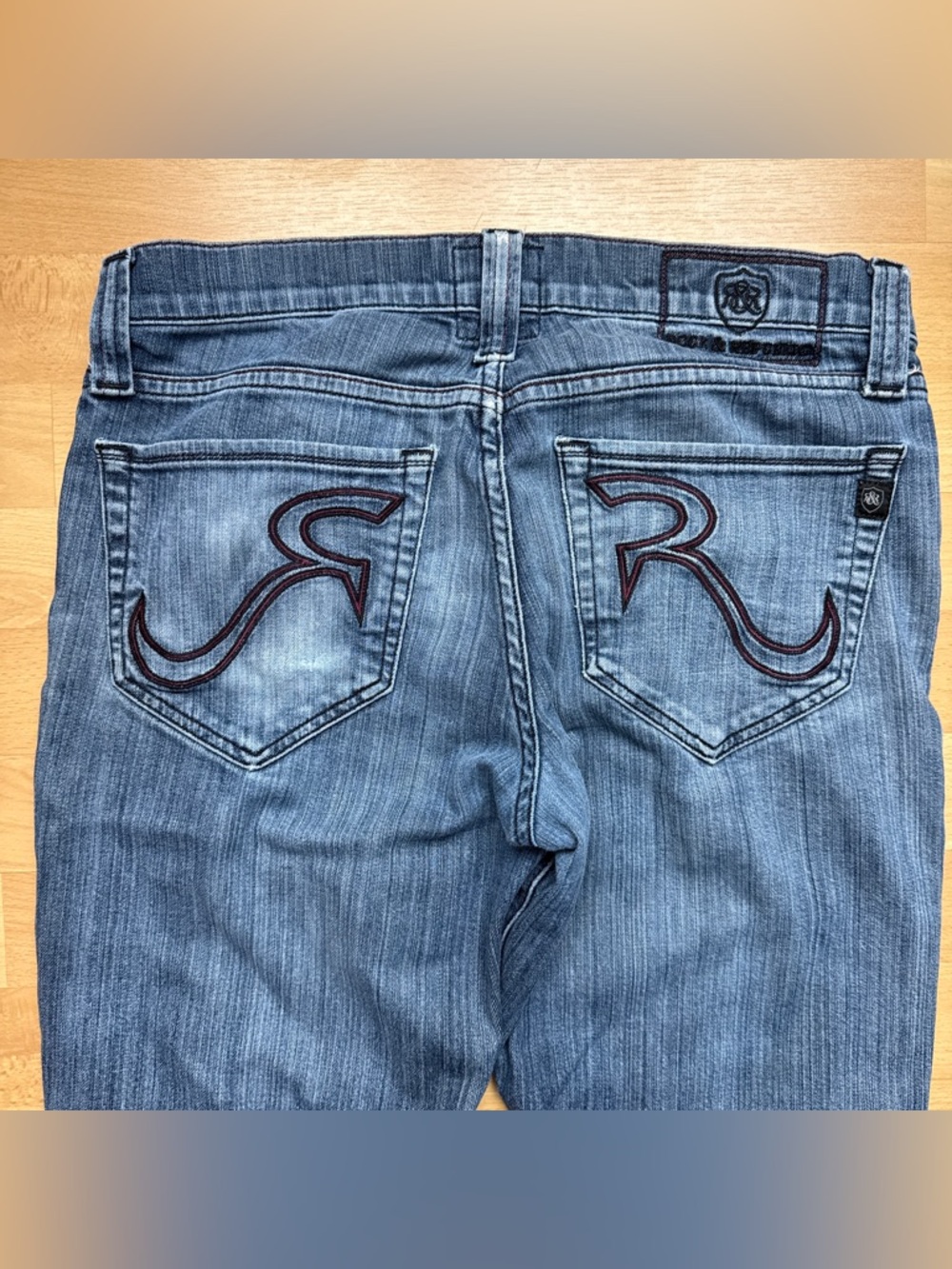 Rock & Republic  Y2K Denim Jeans with Red Embroidered Pockets Size 32
